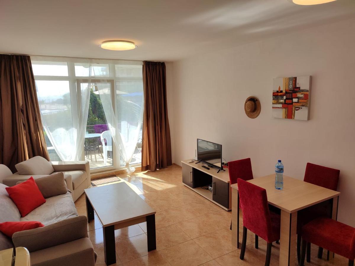 Midia Grand Resort, Terrassen Paradies Apartment Aheloi Exterior foto