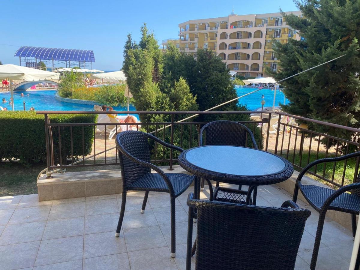 Midia Grand Resort, Terrassen Paradies Apartment Aheloi Exterior foto